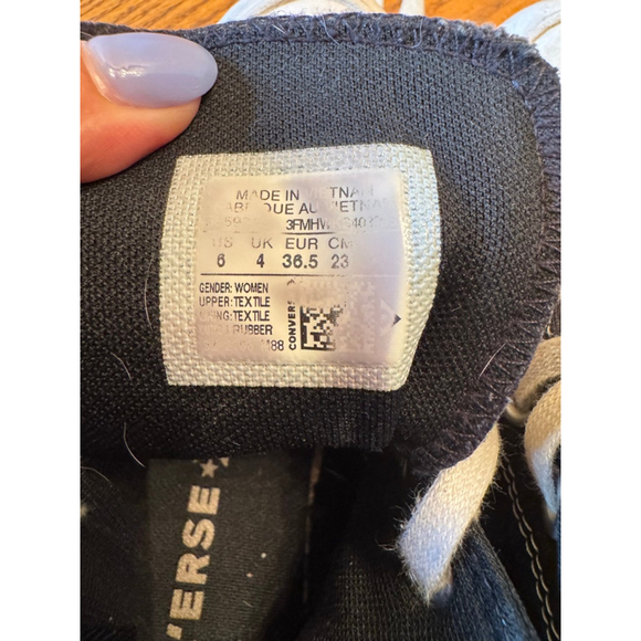 Converse High Top Sneakers Women's Size 6 Black - Picture 8 of 9